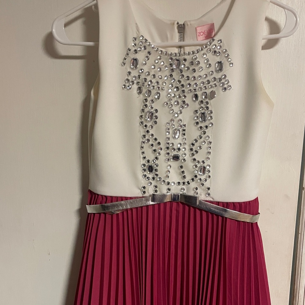 Adorable pink/white girl dress